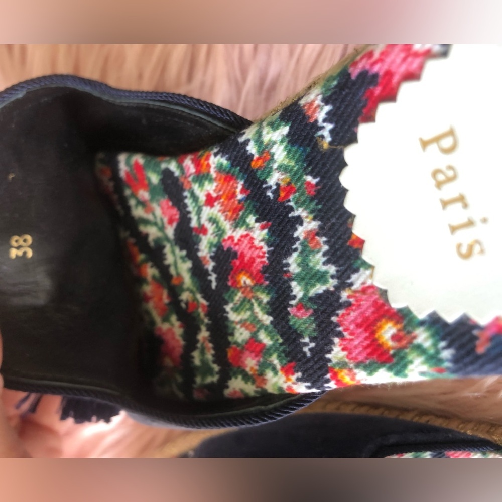 CHRISTIAN LOUBOUTIN Navy Blue Velvet Pacha Flat Sandals - Picture 4 of 5
